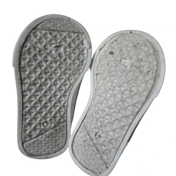 Disney Zootopia Toddler Sneakers - Picture 2 of 4